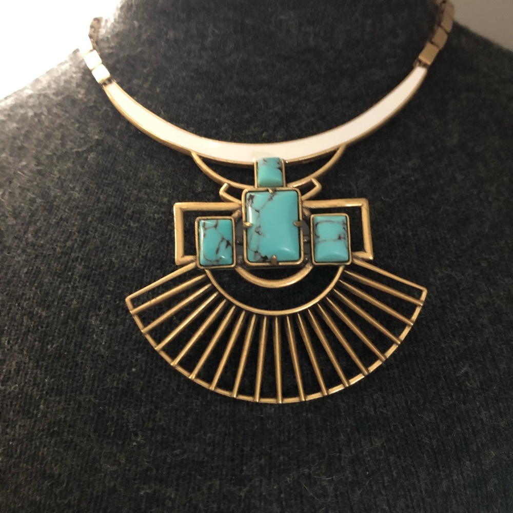 Unique turquoise necklace.